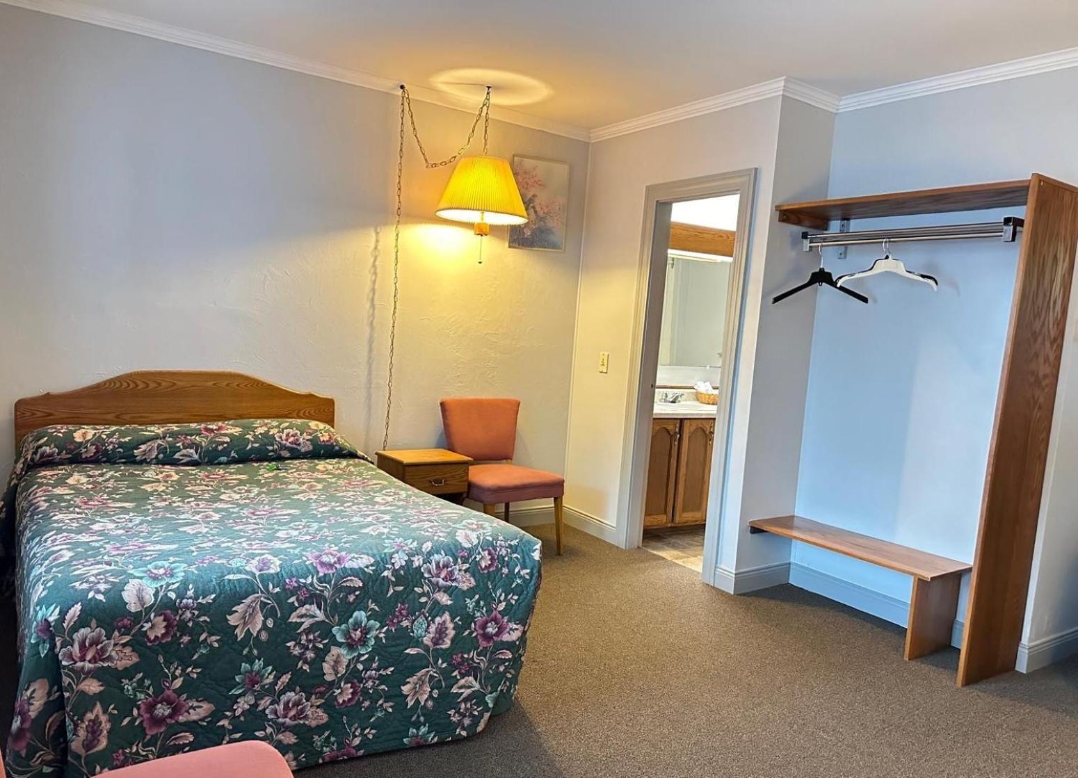 Stiles Motel Hill View Вудсток Екстер'єр фото