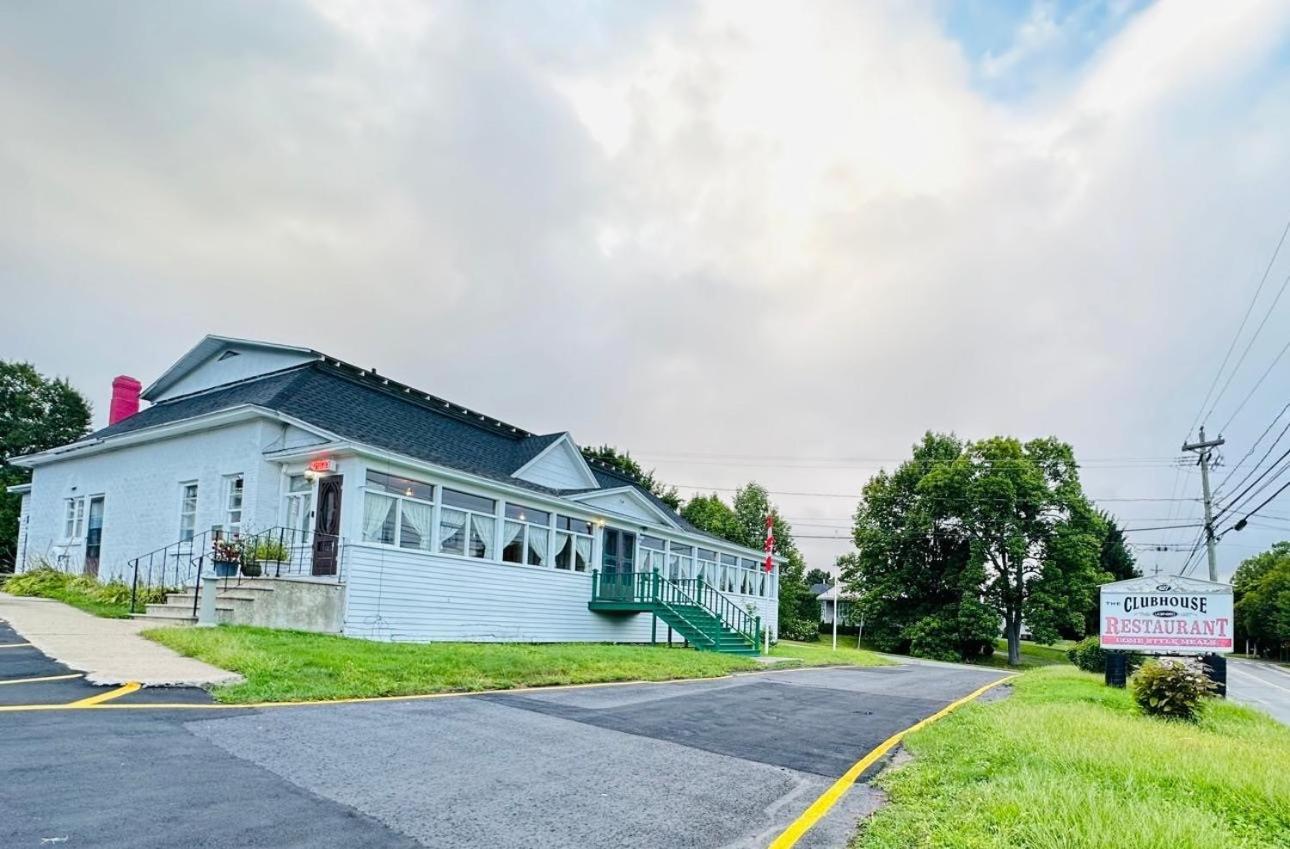 Stiles Motel Hill View Вудсток Екстер'єр фото
